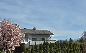 Charmantes Ferienhaus - Velden